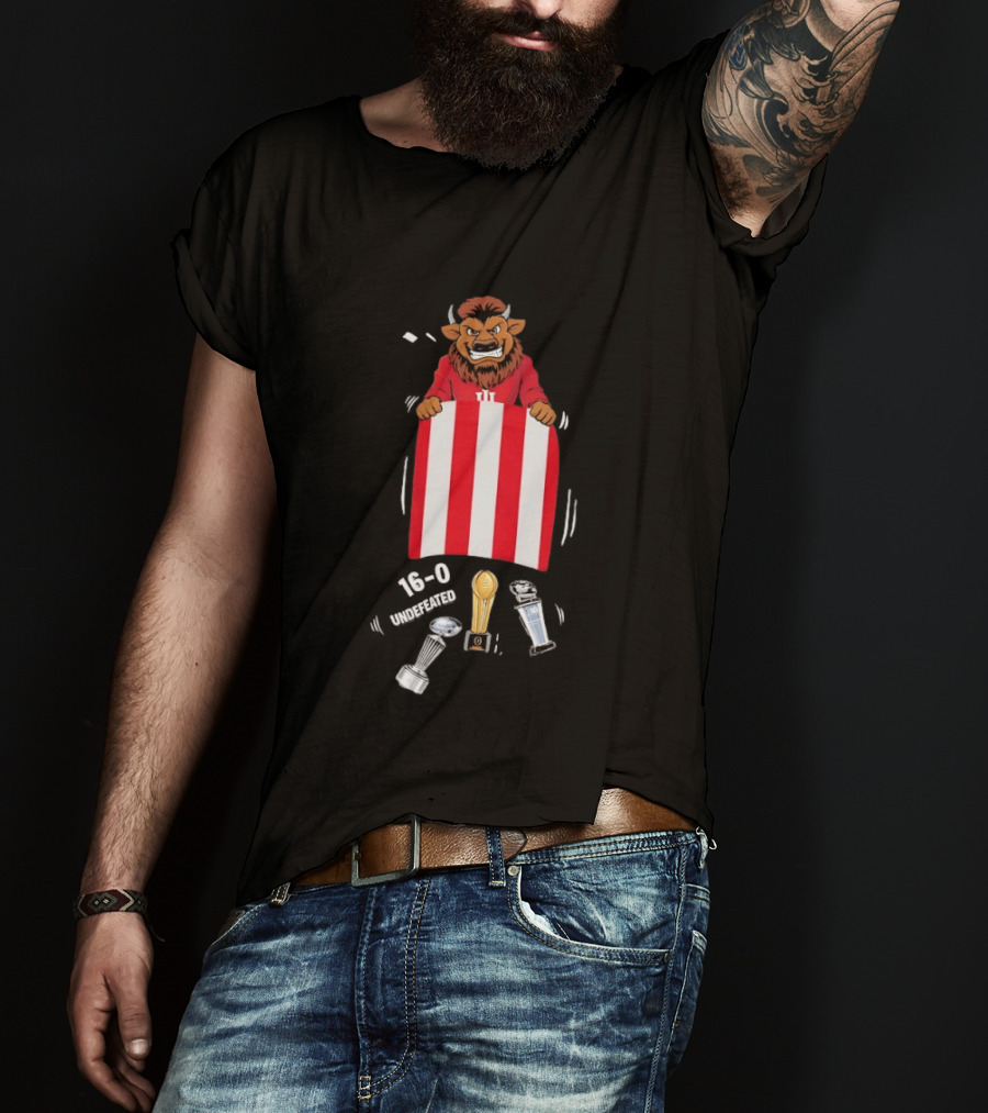 Indiana Hoosiers 16 0 Undefeated Mascot Holding Red White Flag And Trophies T-Shirt