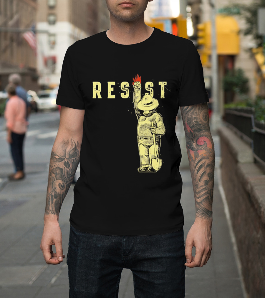 Protect Our National Parks Bear Resist Fist Fire Shovel T-Shirt