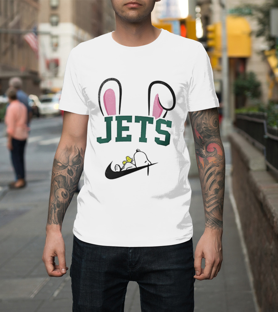 New York Jets Snoopy Peanuts Easter Bunny Ears T-Shirt