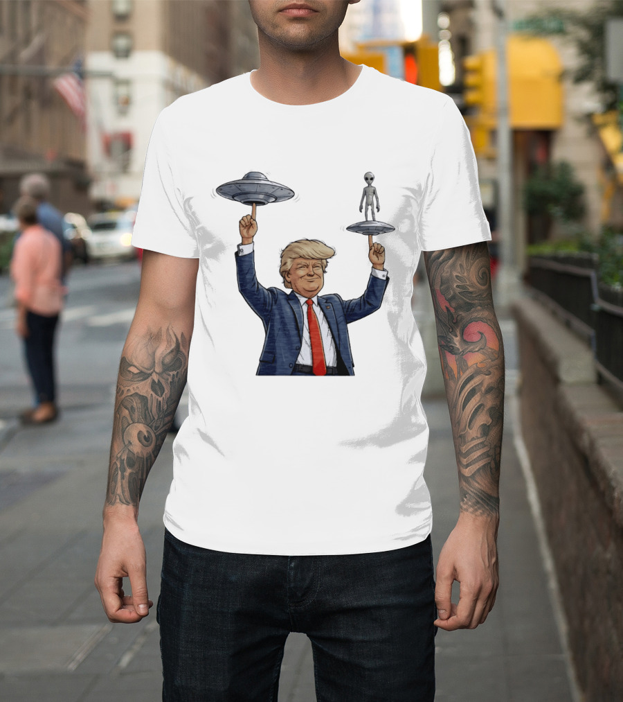 Trump Alien UFO Balancing Act Spinner T-Shirt