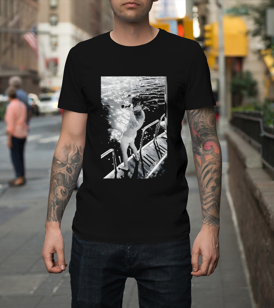 Yungblud Naked And Jumping Into Water Scene T-Shirt