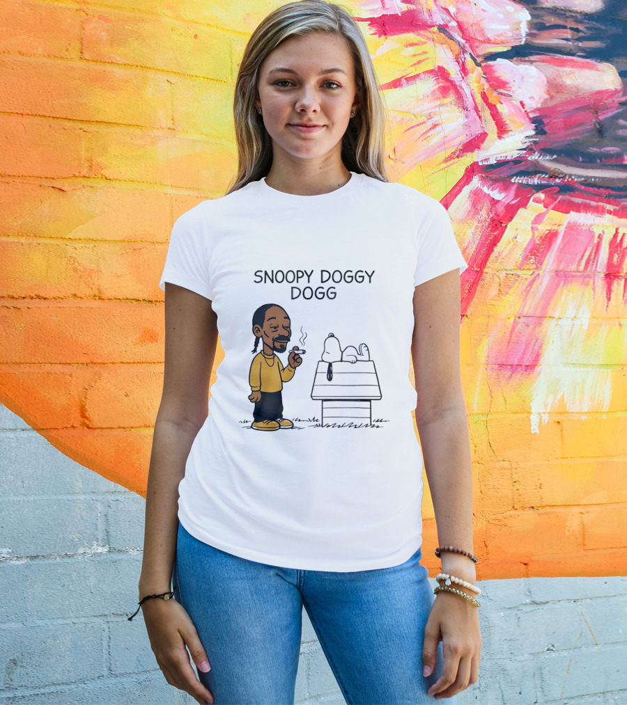 Snoopy Doggy Dogg Snoop Dogg And Snoopy Mashup T-Shirt