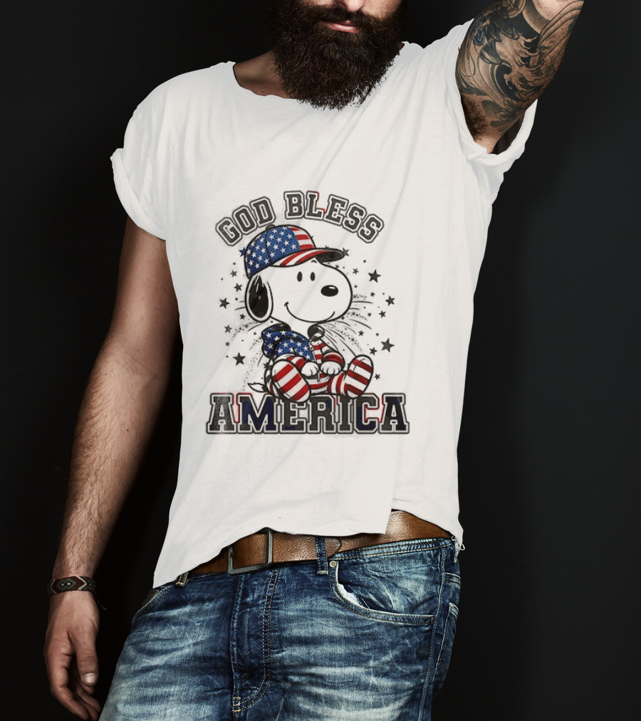 Peanuts Snoopy God Bless America Stars And Stripes T-Shirt