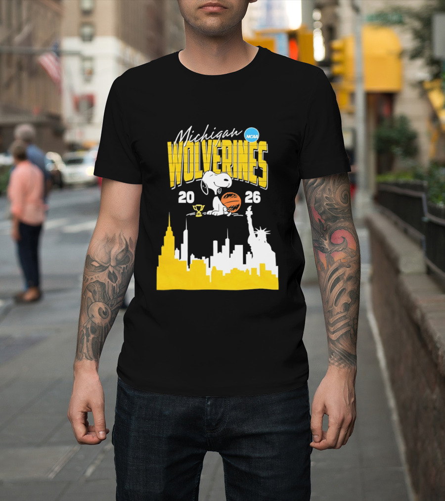 Michigan Wolverines NCAA Basketball Snoopy City Skyline 2026 T-Shirt