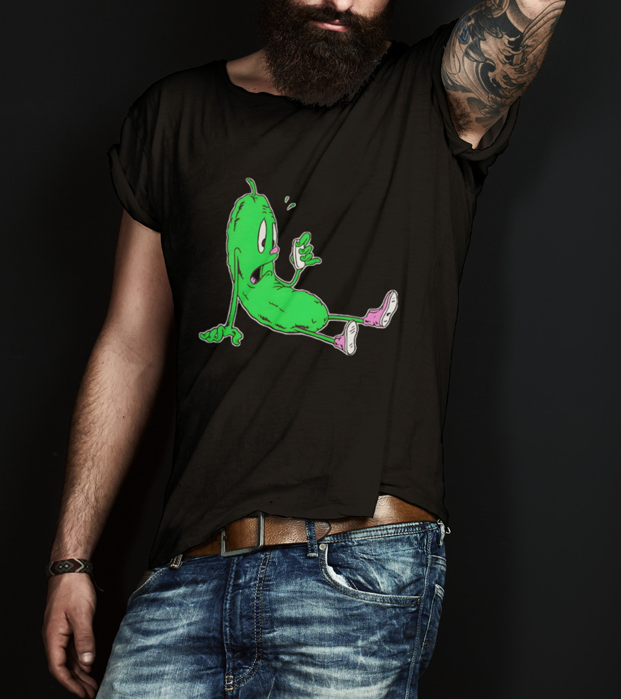 Stunsig Green Pickle Cartoon Phone Expression T-Shirt