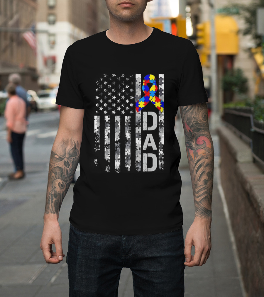 USA Flag With Autism Awareness Puzzle Ribbon Dad Fathers Day T-Shirt