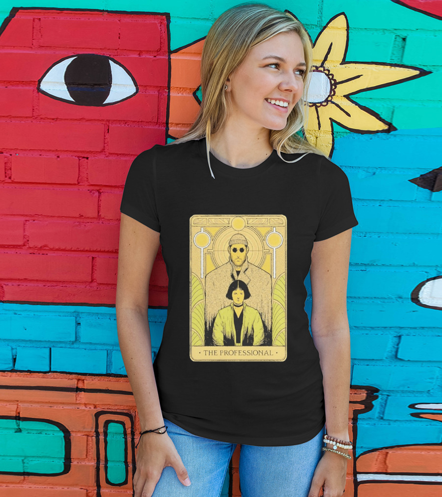 Léon The Professional Tarot Card T-Shirt
