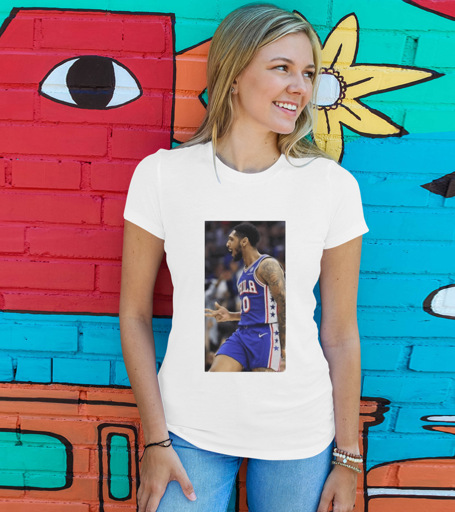 Philadelphia 76ers Robert Covington Number 33 NBA Basketball Sports Jersey Fan Merchandise T-Shirt