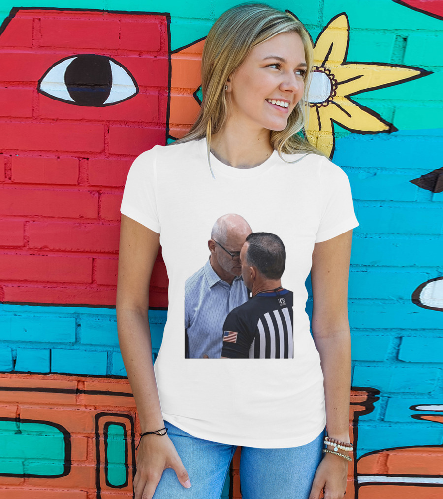 Dan Hurley Uconn Huskies Headbutt Confrontation With Referee Basketball Moment T-Shirt