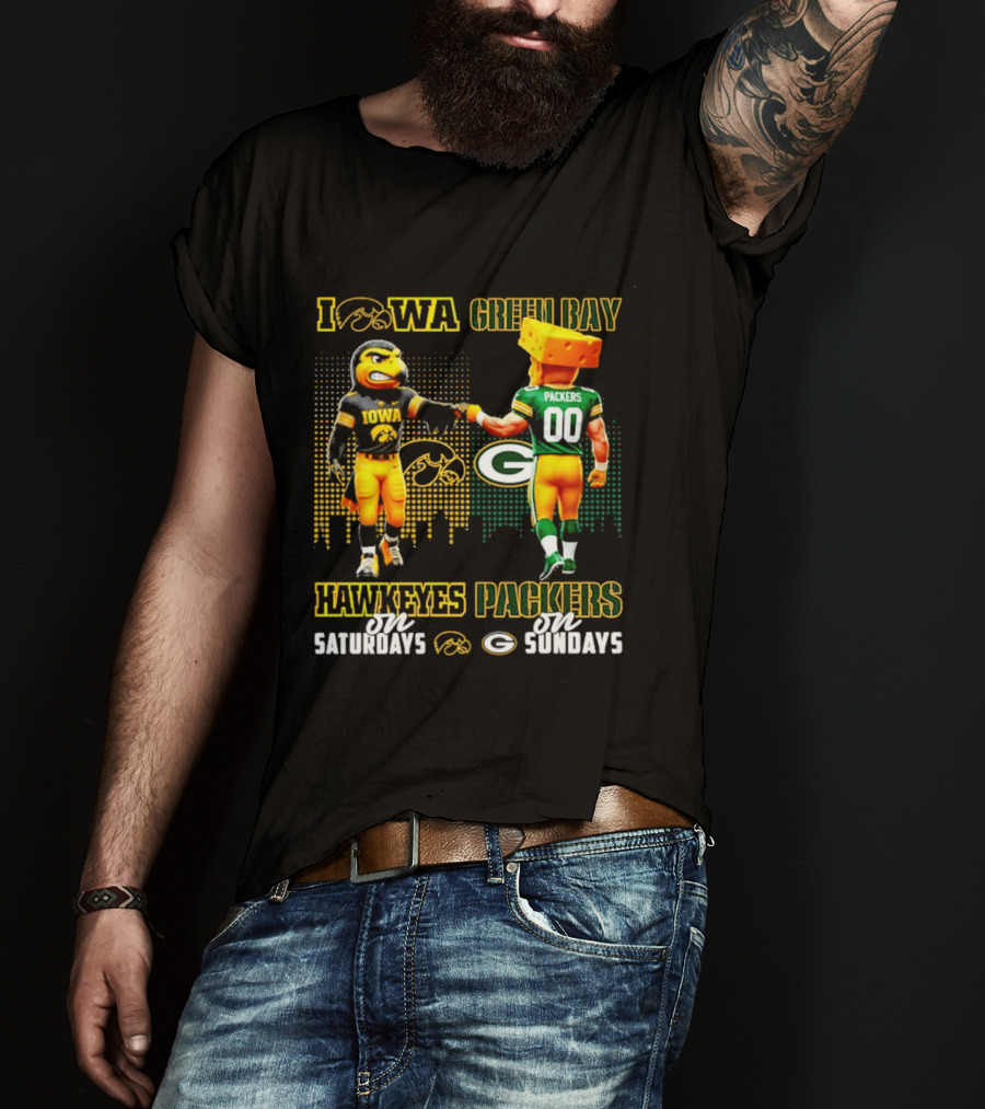 Iowa Hawkeyes On Saturdays Green Bay Packers On Sundays City Skyline T-Shirt