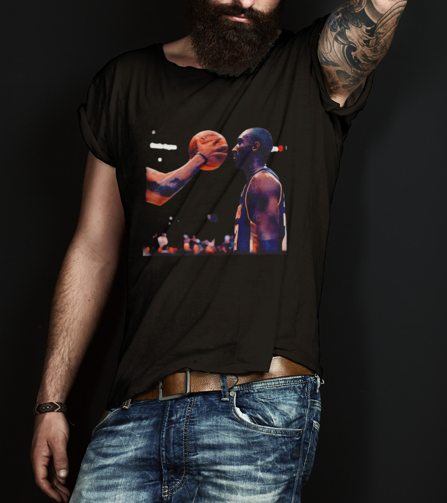 Kobe Bryant No Flinch Los Angeles Lakers Basketball Player Iconic Moment T-Shirt