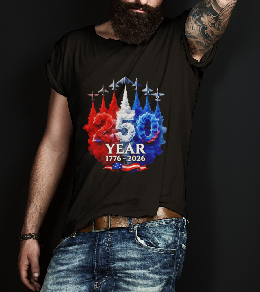 Fighter Jet Leaving A Smoke Trail 250 Years American 250th USA Patriotic 4th Of July T-Shirt