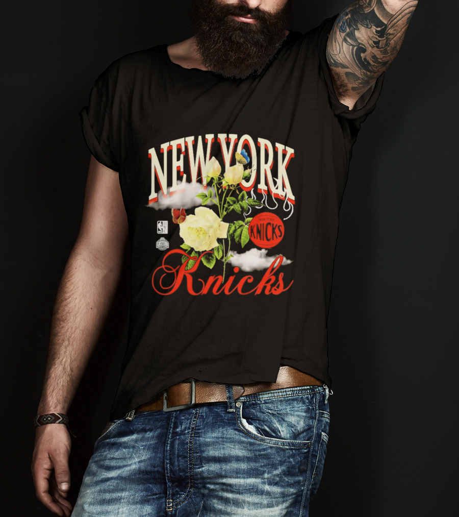 New York Knicks Floral Art With Butterflies And Roses T-Shirt