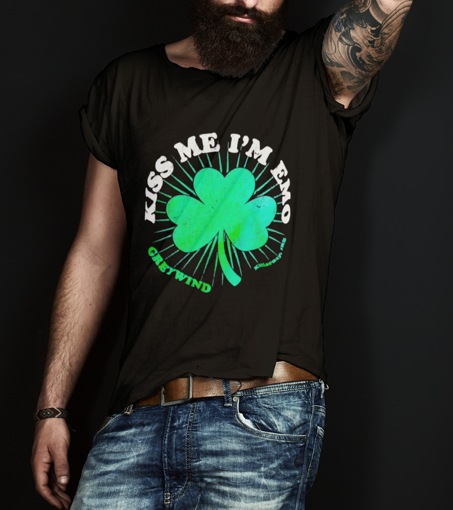 Kiss Me I'm Emo Greywind Shamrock Killarney Ireland T-Shirt