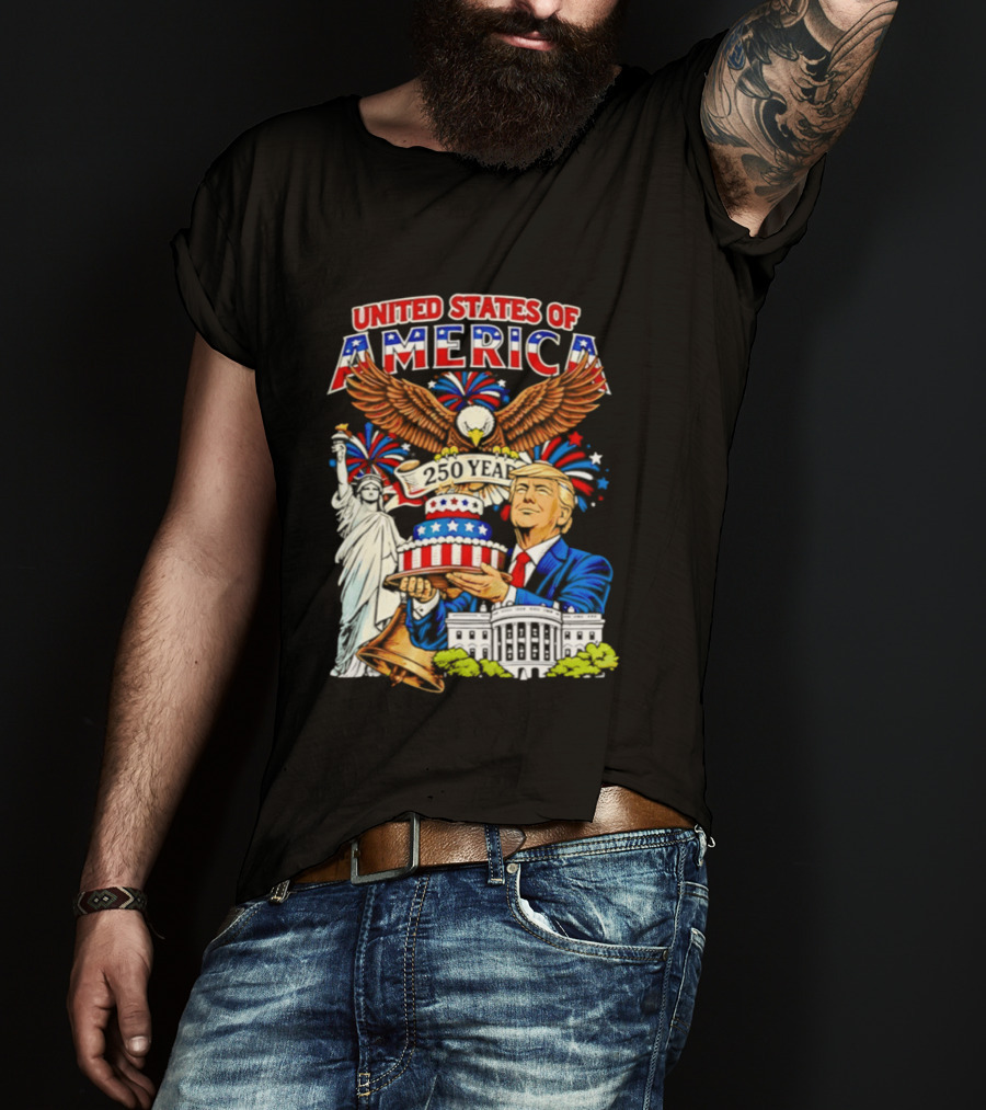 United States Of America 250 Years Celebration 4th Of July Trump With Birthday Cake And Eagle T-Shirt