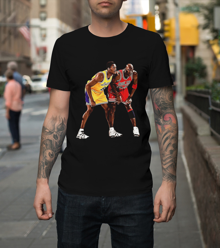 Michael Jordan Vs Kobe Bryant Lakers Vs Bulls NBA Legends Showdown T-Shirt