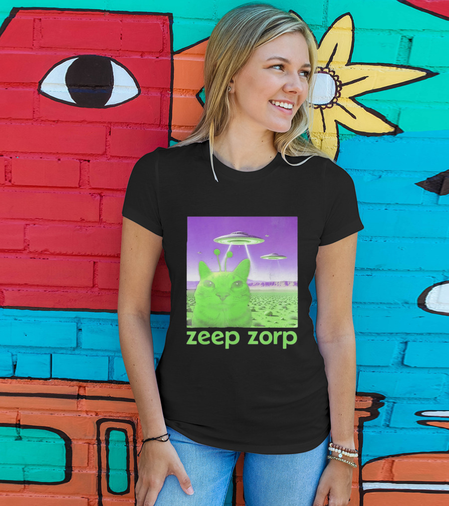 Zeep Zorp Green Cat Alien With UFOs In Space Desert Scenery T-Shirt