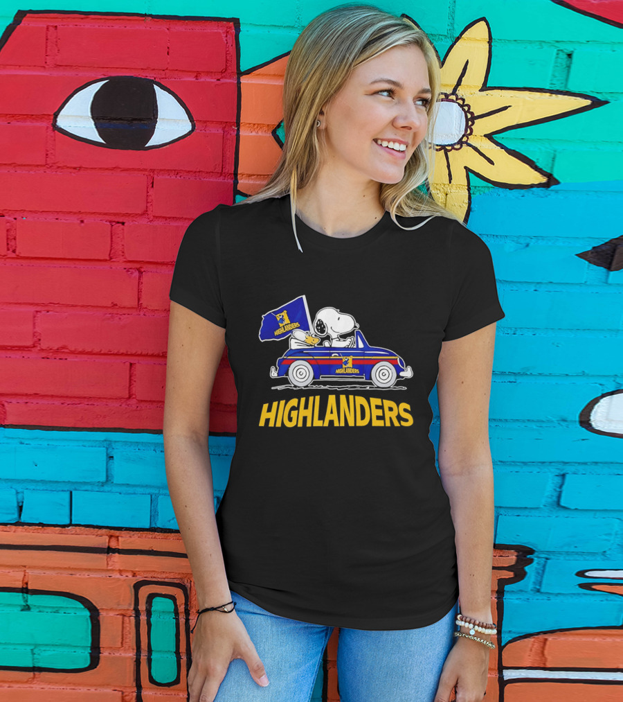 Snoopy And Woodstock Driving Car Cheering Highlanders Rugby T-Shirt