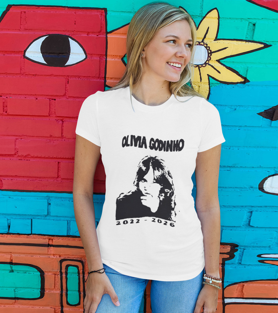Olivia Godinho 2022 2026 T-Shirt