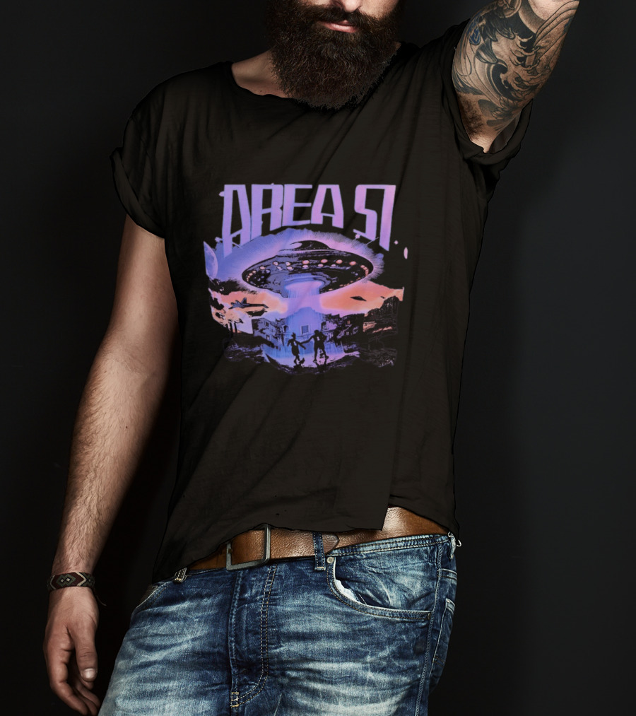 Area 51 UFO Extraterrestrial Invasion Scene T-Shirt