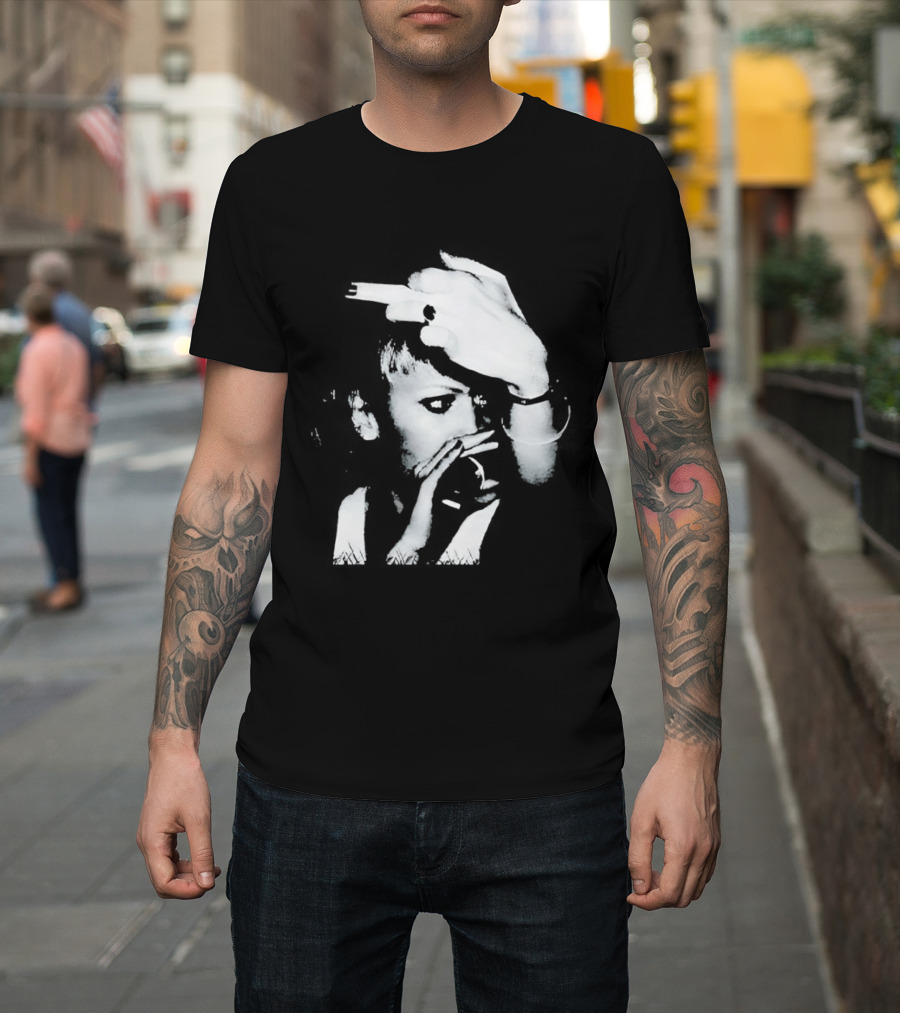 Gwen Stefani Middle Finger Classic Punk Rock Iconic Gesture T-Shirt