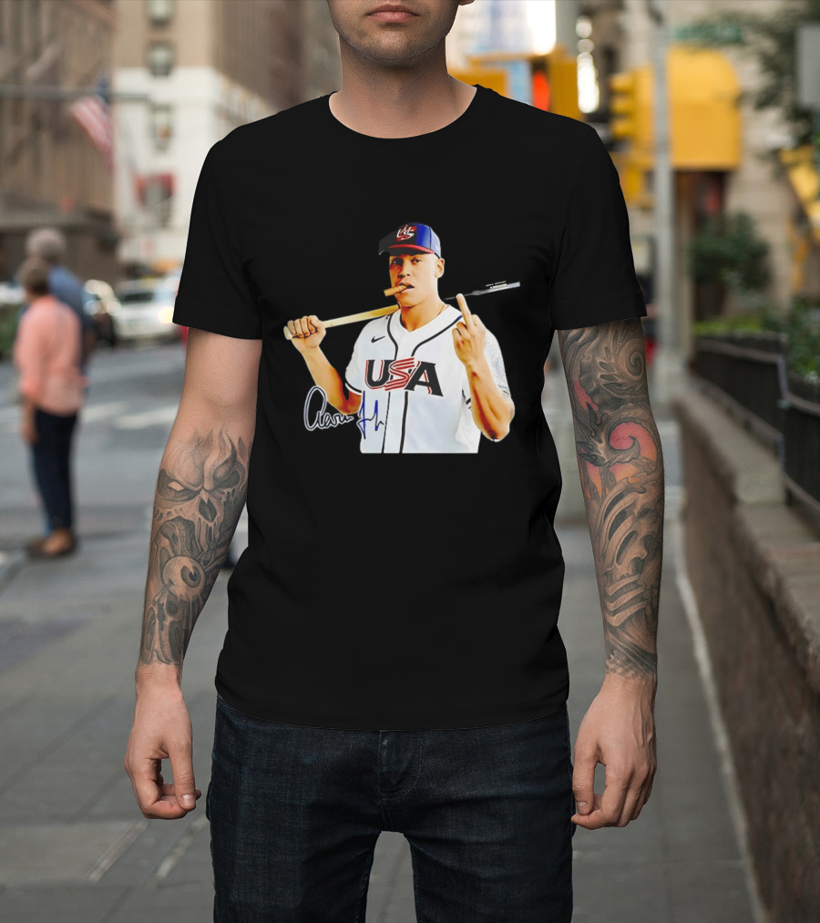 Aaron Judge USA World Baseball Smoking Middle Finger Gesture Iconic Sports Symbolism T-Shirt
