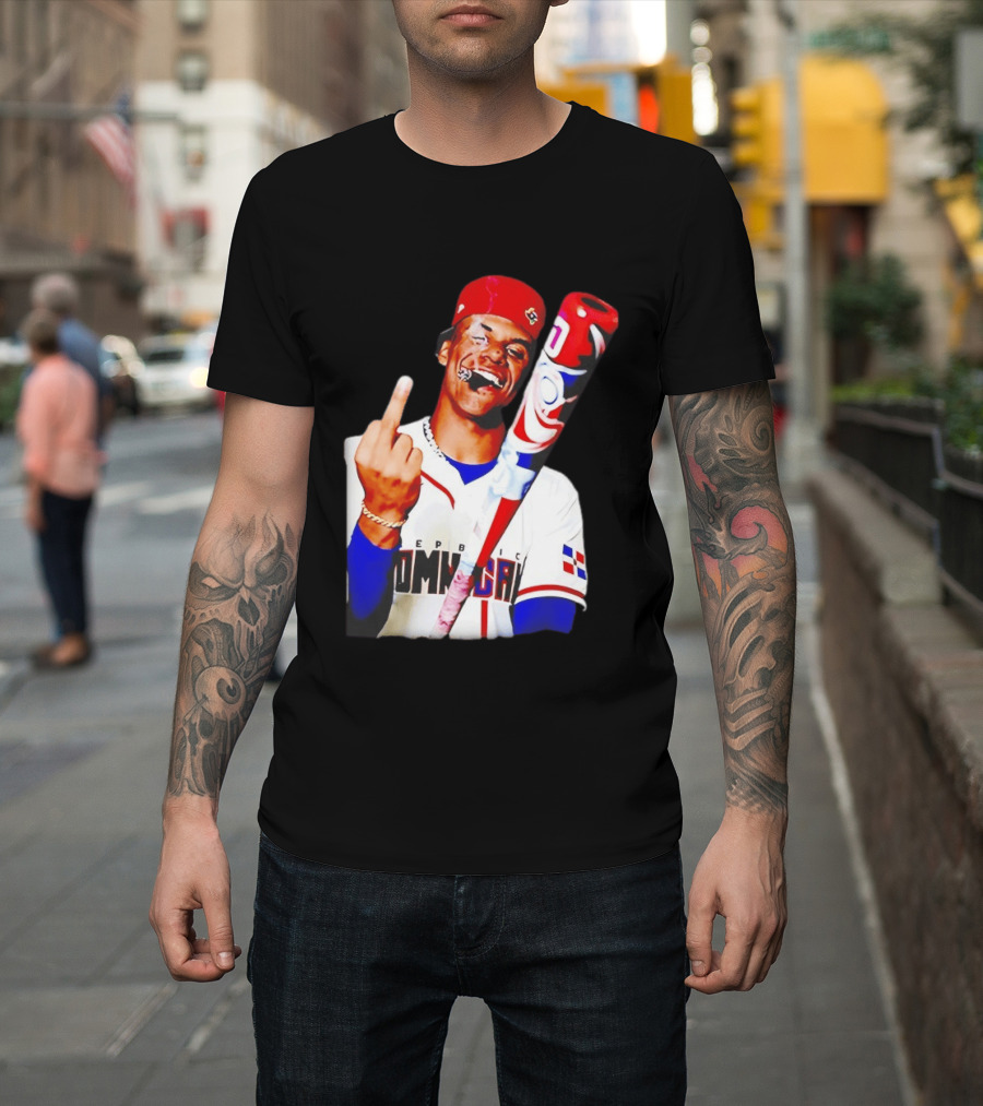 Juan Soto Dominican Republic Baseball Smoking Gesture Middle Finger T-Shirt
