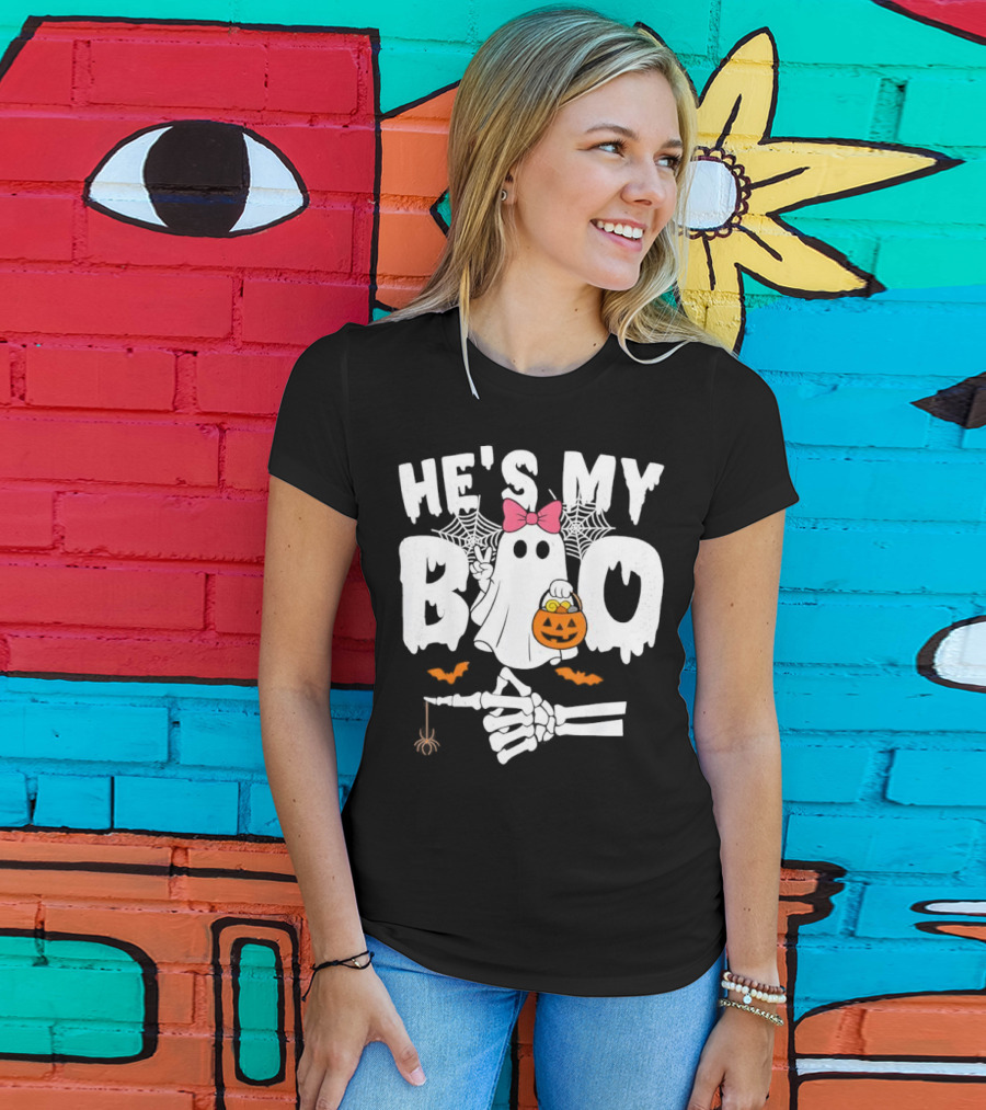 He’s My Boo Pink Bow Ghost With Pumpkin Candy Basket And Skeleton Hand Halloween T-Shirt