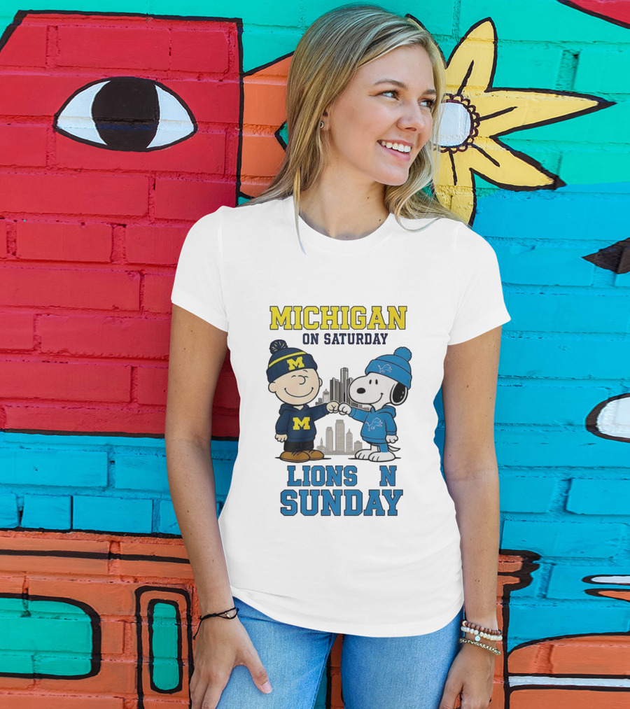Michigan Wolverines On Saturday Charlie Brown And Snoopy Lions On Sunday T-Shirt