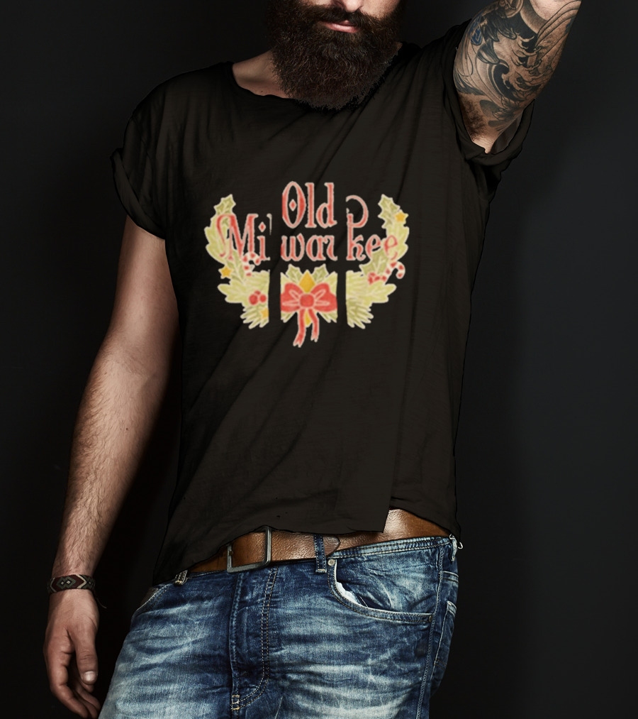 Old Milwaukee Holiday Reserve Christmas Wreath Bow Vintage Retro T-Shirt