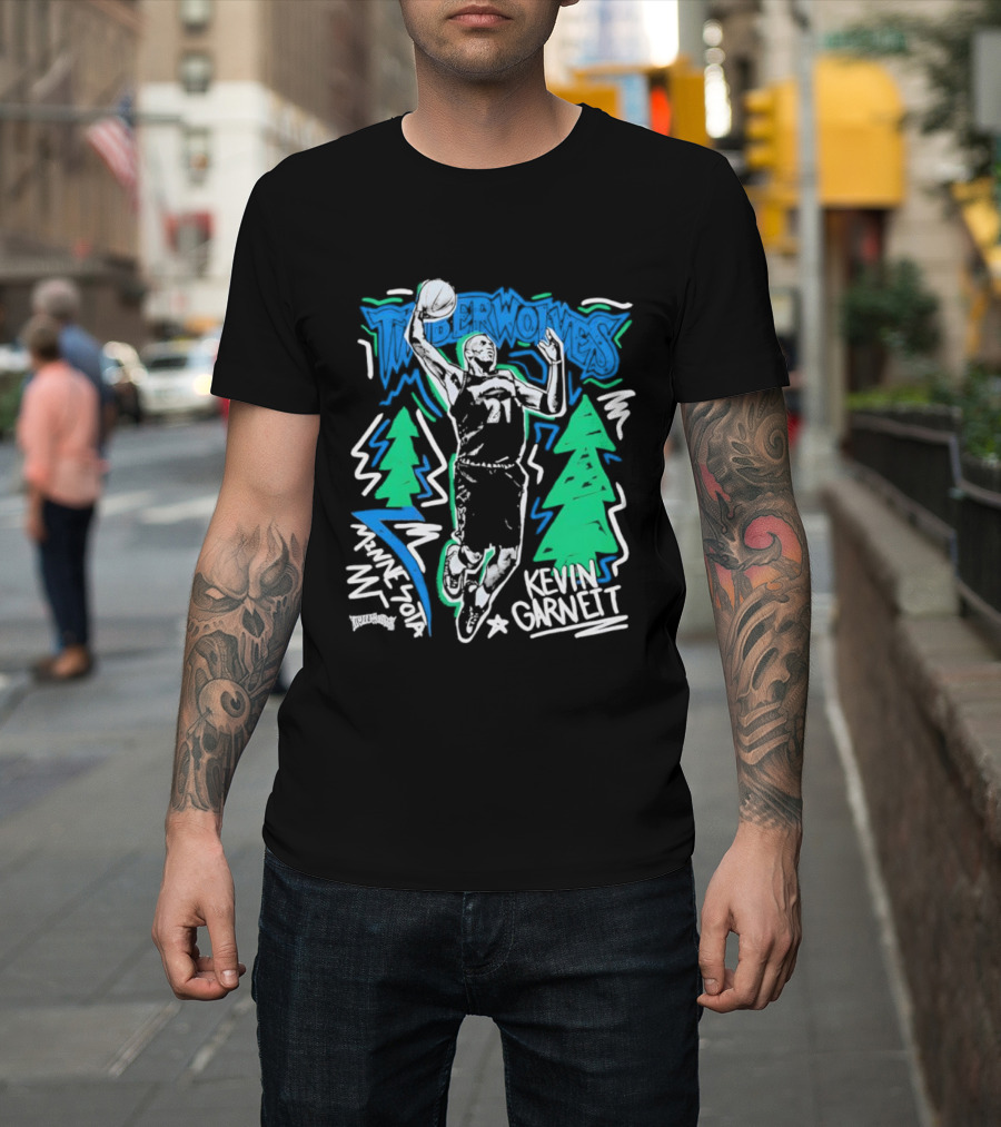 Minnesota Timberwolves Kevin Garnett Chalked Up Dunking Illustration T-Shirt
