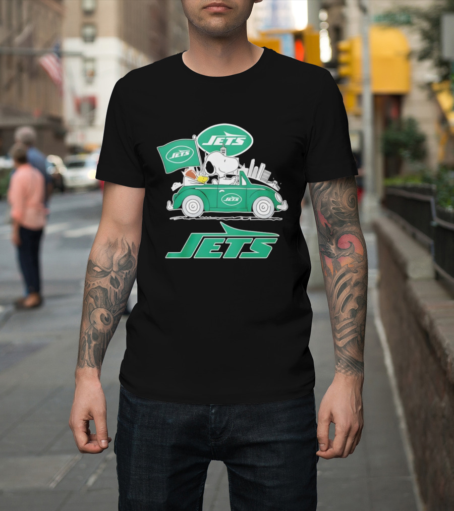 New York Jets Snoopy And Woodstock Driving City Adventure T-Shirt
