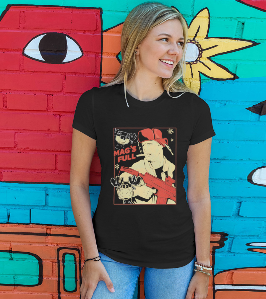 Mags Full Randy Quaid With Moose And Snowflakes T-Shirt