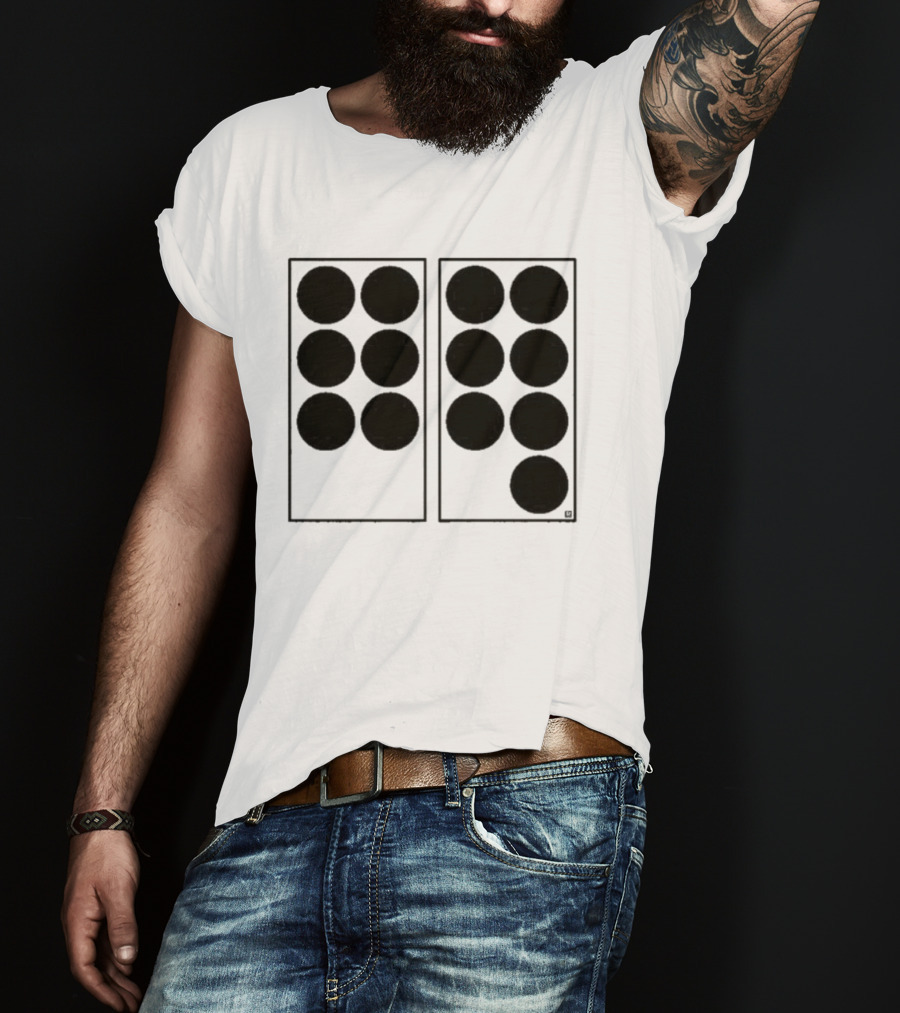 Six Seven Dots Circle Grid Pattern Retro Aesthetic T-Shirt