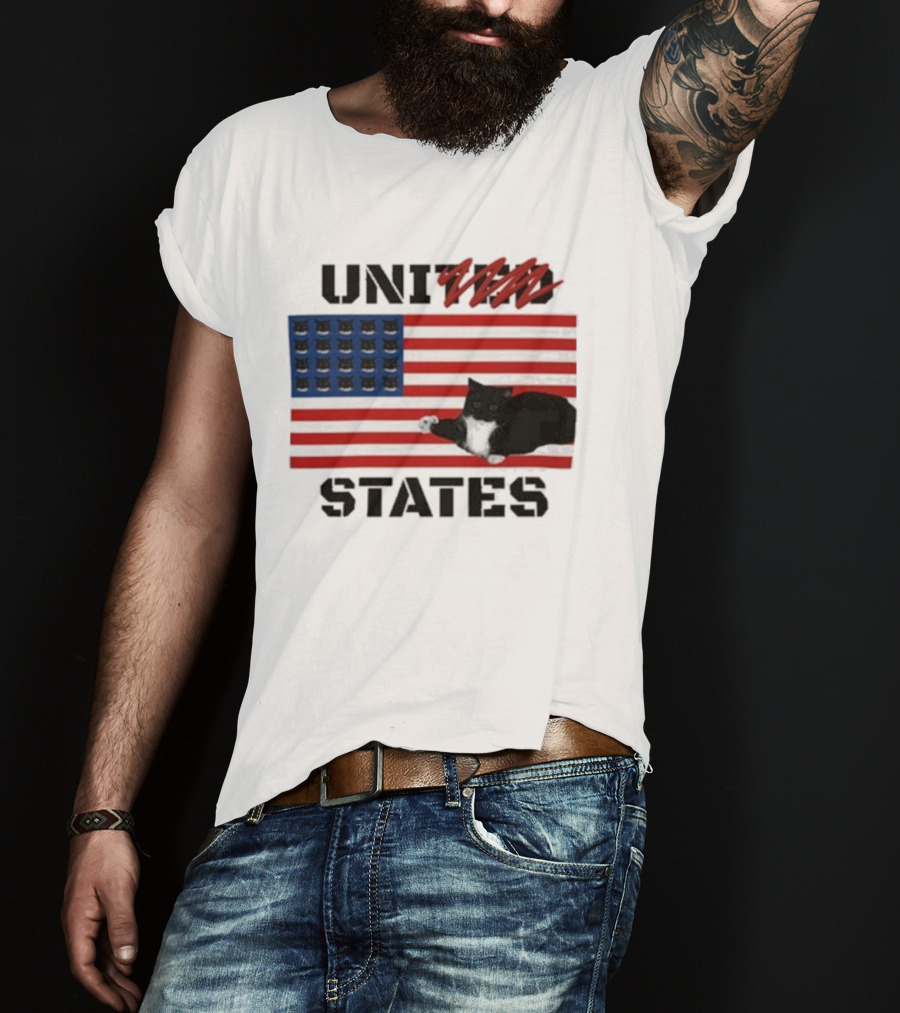 Uni-Ted States Cat American Flag With Black Cat Paws T-Shirt