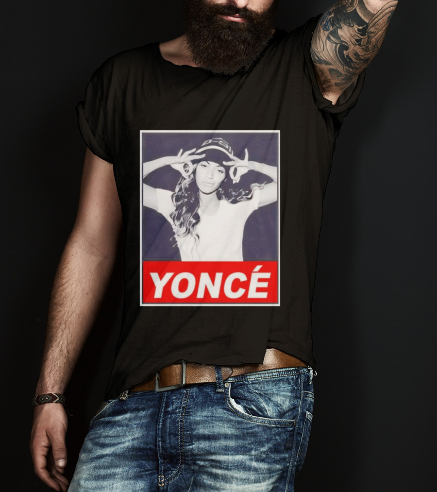 Yoncé Beyoncé Pose B★B Beanie Style T-Shirt