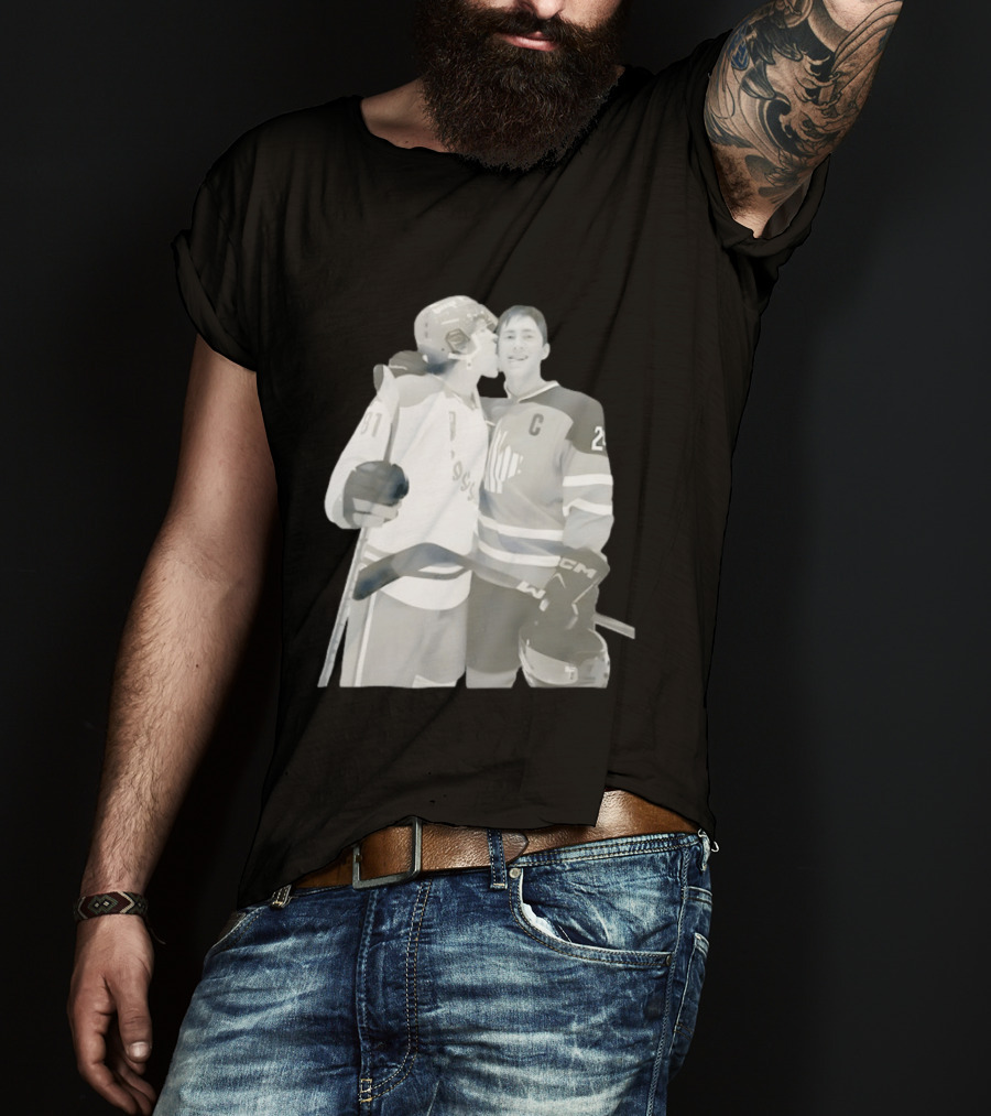 Ilya Rozanov Licks Shane Hollander Face Hockey Romance 81 25 C Ice Embrace T-Shirt