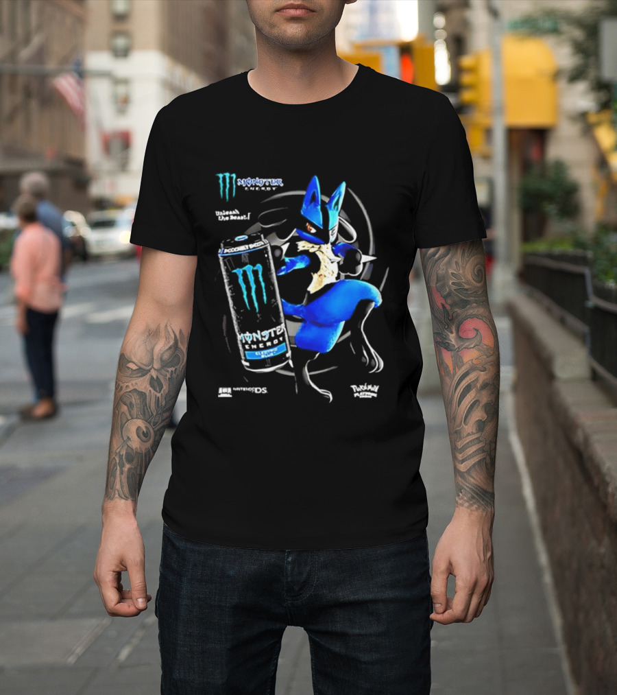 Pokémon Lucario Monster Energy Can Líquido Azulado Invigorante T-Shirt
