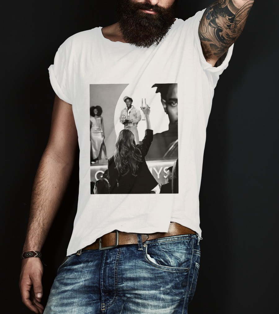 Taylor Celebrates Kendrick Lamar Grammy Win T-Shirt