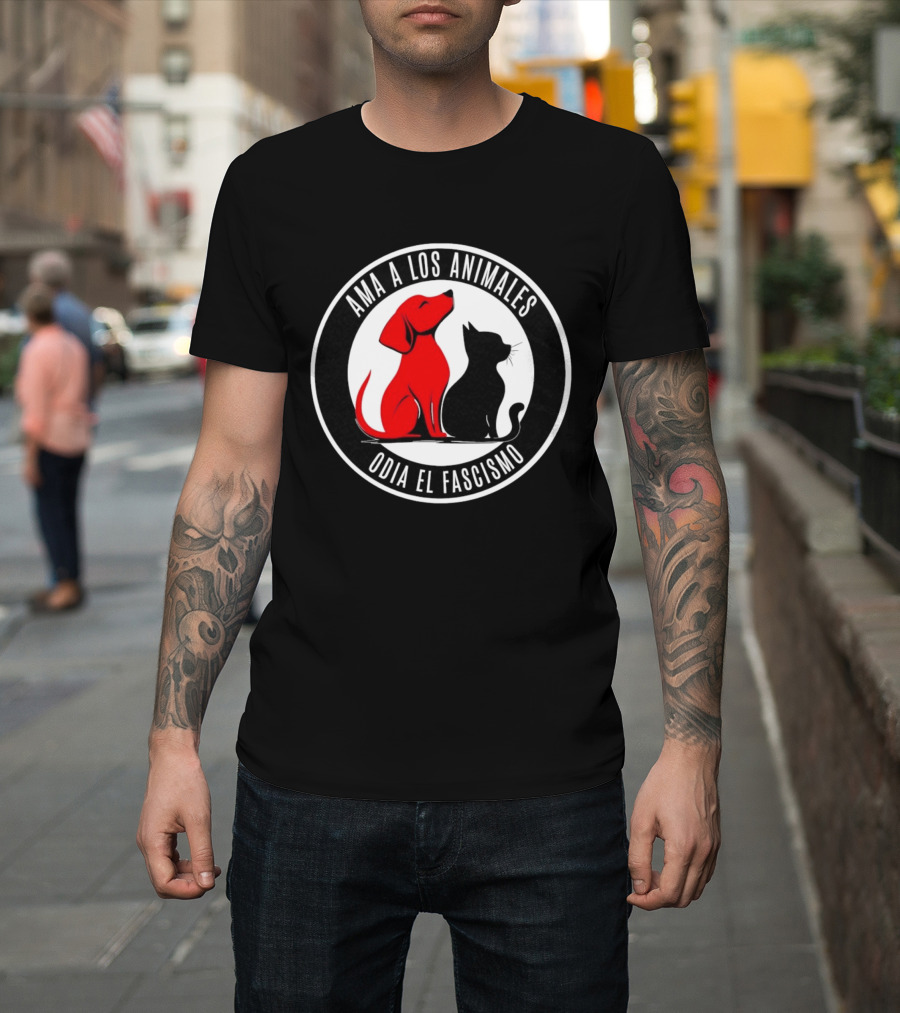Ama A Los Animales Odia El Fascismo Perro Rojo Gato Negro Círculo Blanco Negro T-Shirt