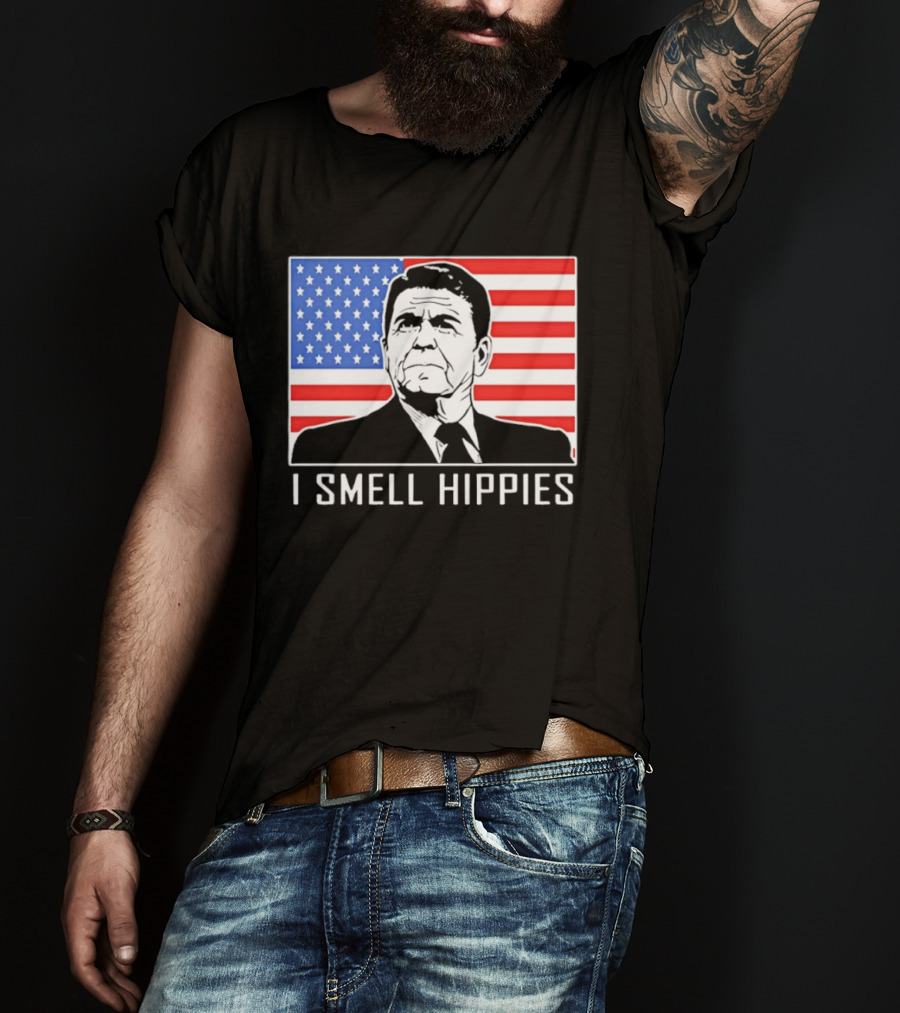 I Smell Hippies Ronald Reagan American Flag Stars And Stripes T-Shirt