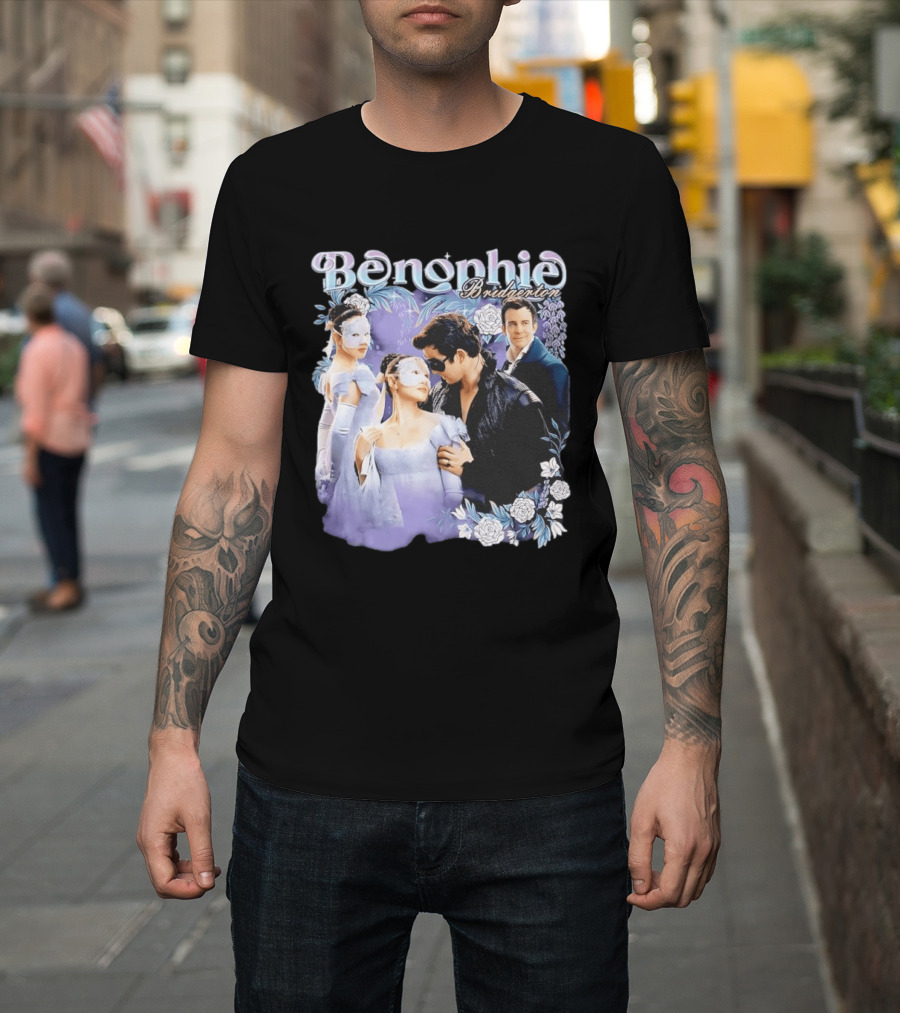 Benophie Bridgerton Romance Masquerade Fantasy Roses T-Shirt