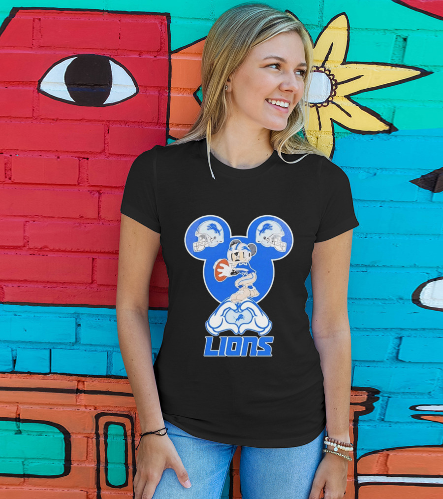 Detroit Lions Mickey Mouse Football Heart Helmets T-Shirt
