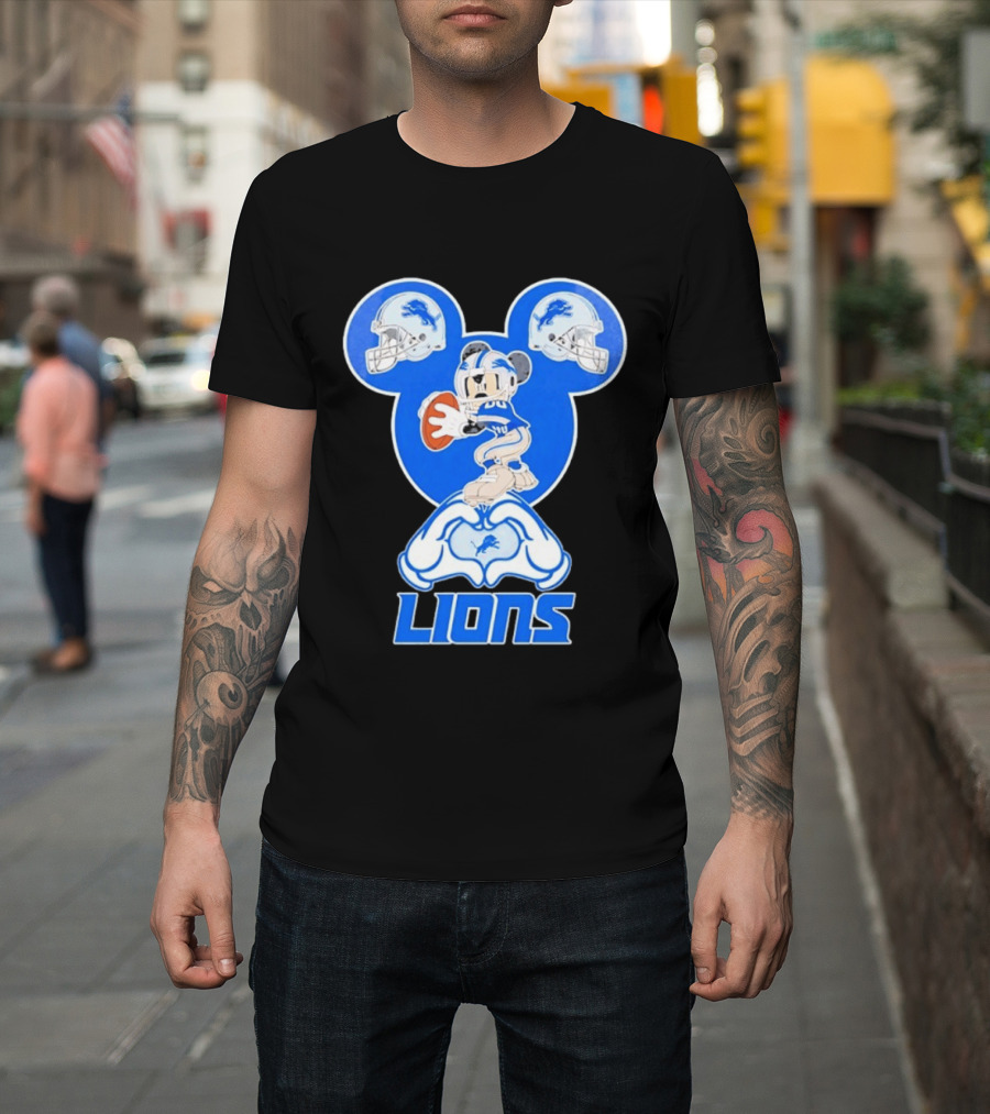 Detroit Lions Mickey Mouse Football Heart Helmets T-Shirt