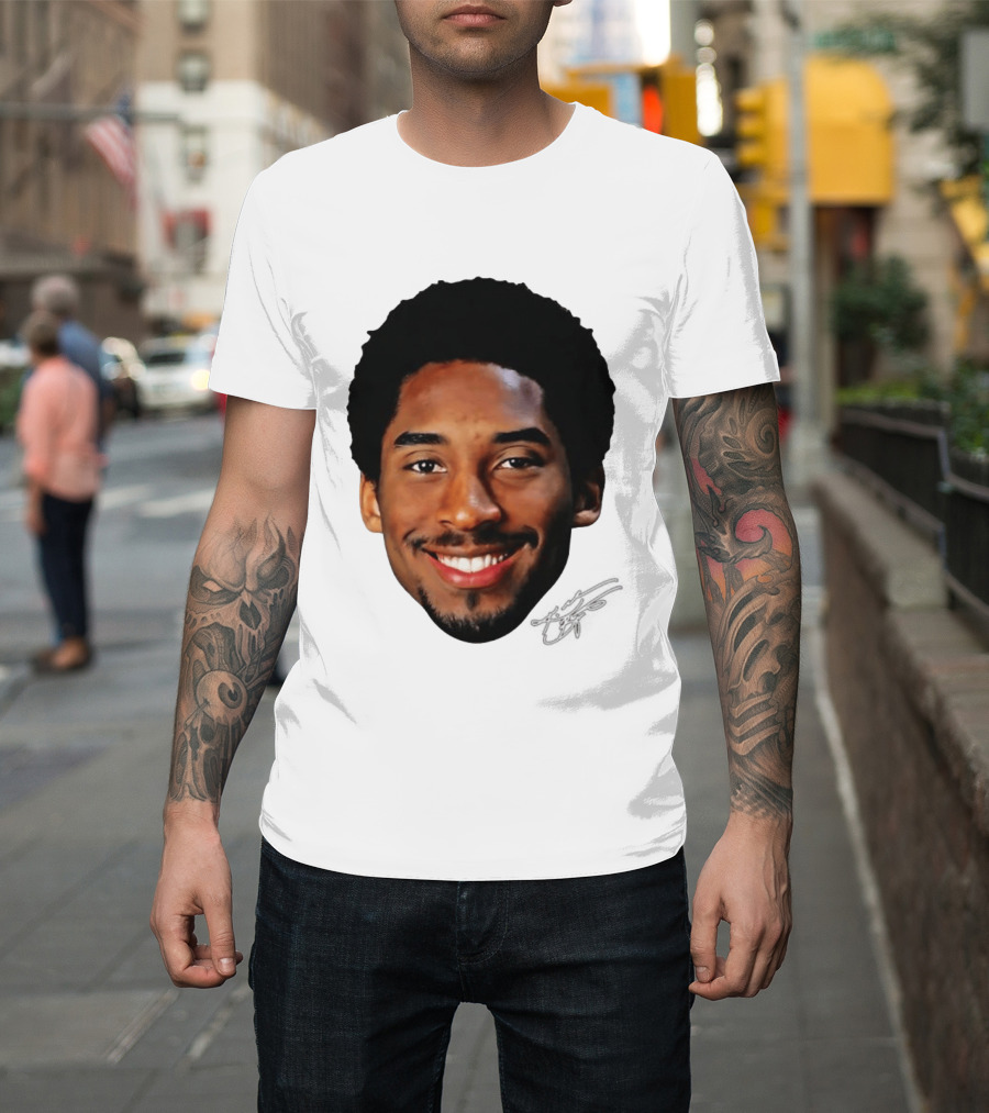 Kobe Bryant Big Face All Smiles NBA Legend T-Shirt