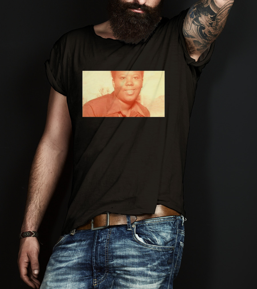 King Harris Mom Picture T-Shirt