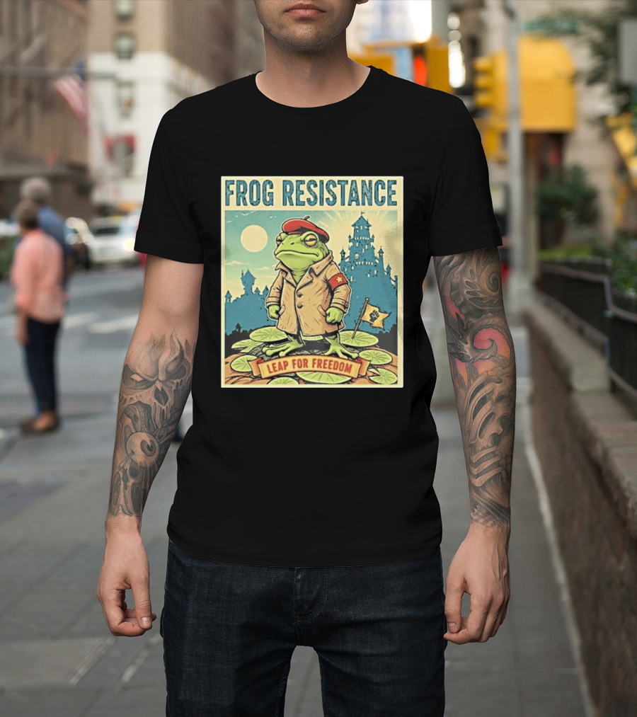 Classic Frog Resistance Leap For Freedom Castle Beret Moonlight Lily Pads T-Shirt