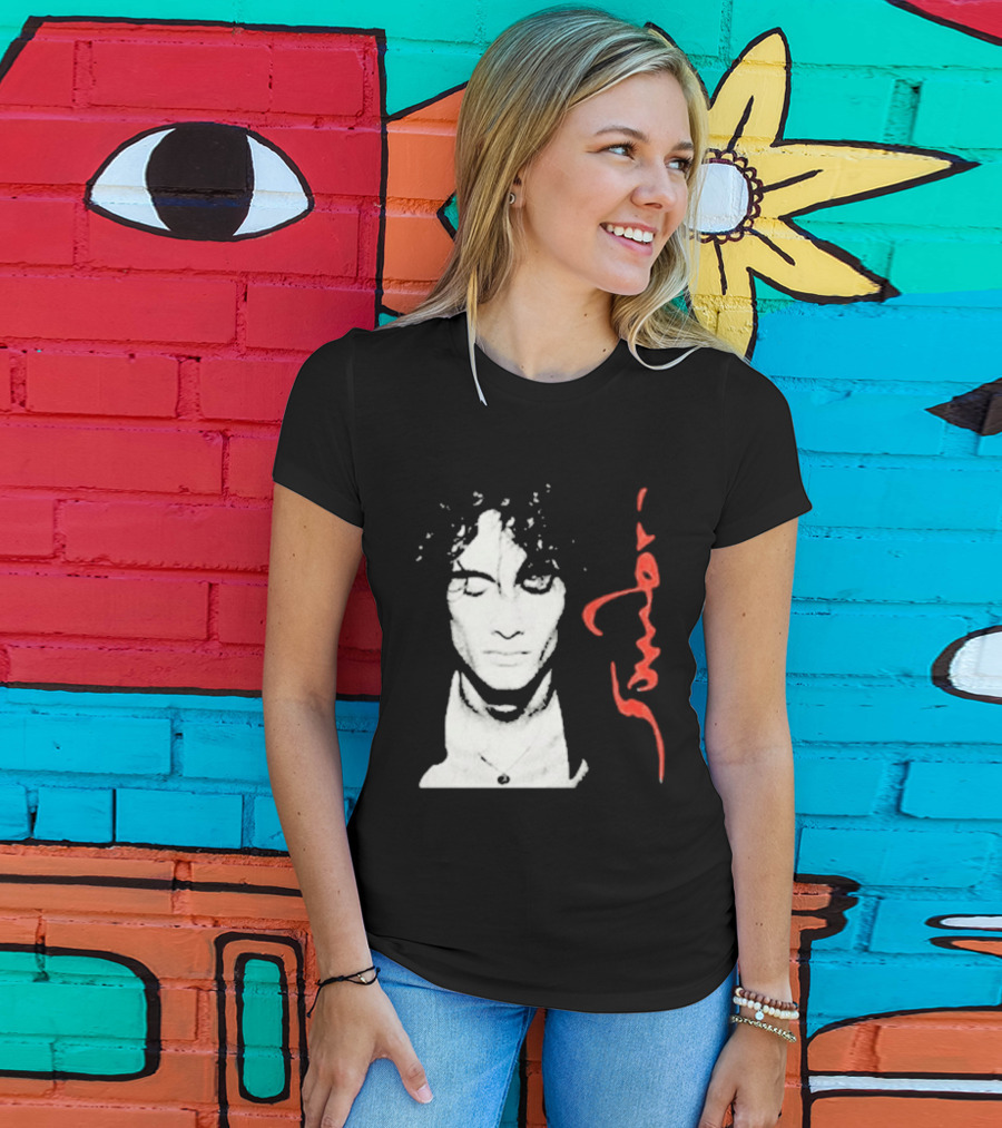 Sombr Facecard Tea Abstract Monochrome Red Accents T-Shirt