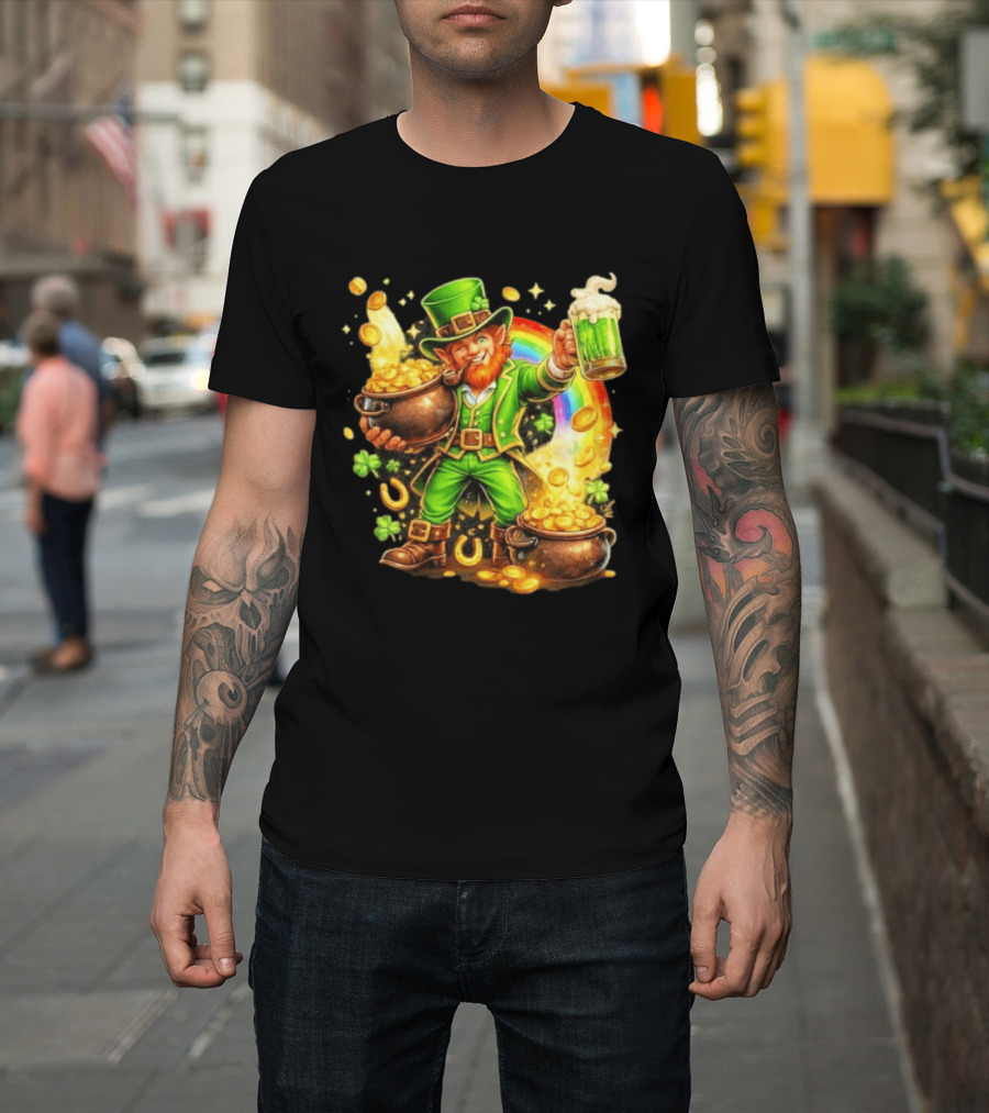 St Patricks Day Irish Leprechaun Cheers With Pot Of Gold And Rainbow Luck T-Shirt