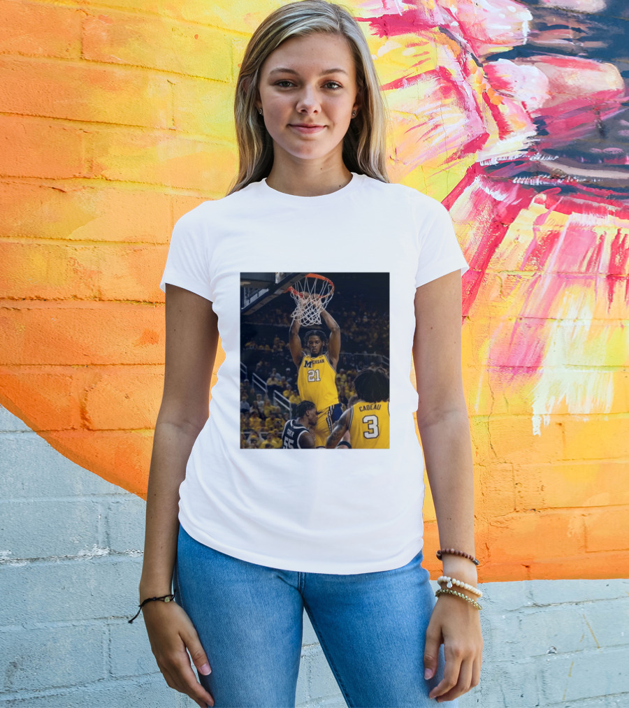 Morez Johnson Jr. Dunk Michigan Vs Carr Cadeau Basketball Moment T-Shirt